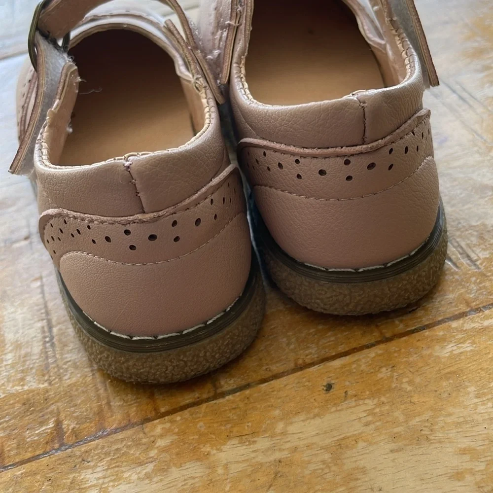 MG Baby Pink Mary Jane Shoes size 27(4-4.5 toddler)